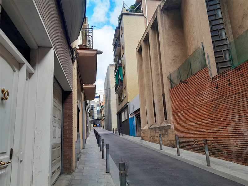 Carrer Bergnes de las Casas (2)